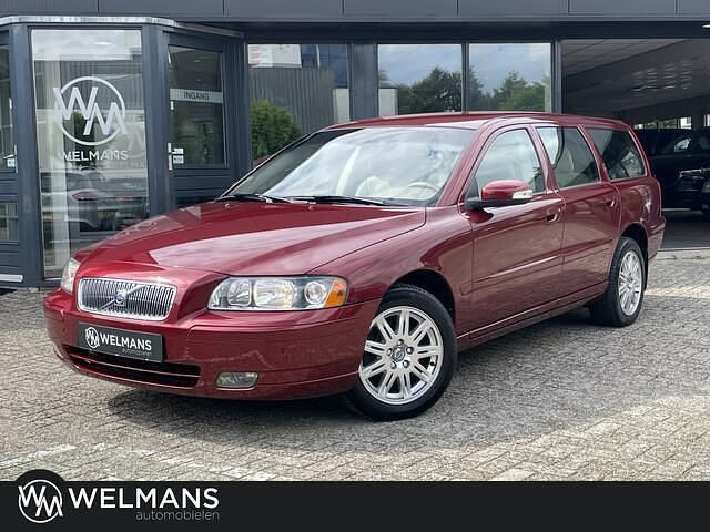 Rood, metallic lak Gebruikt 2006 Volvo V70 Stationwagen | € 11.950 - Afbeelding 1/4
