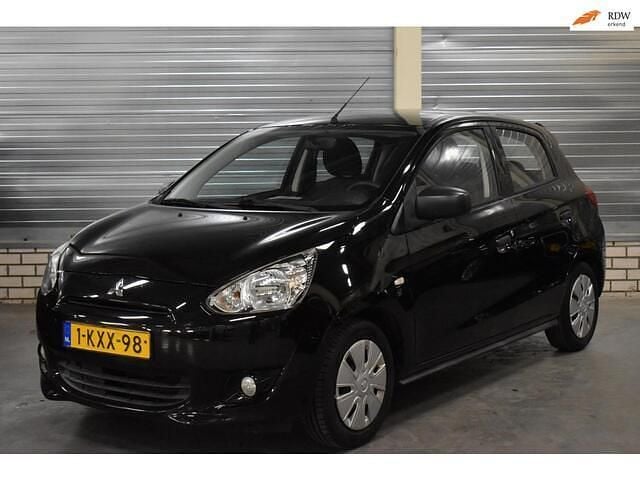 Zwart Gebruikt 2013 Mitsubishi Space Star Inform Hatchback | € 5.450 (Eerlijke prijs) - Afbeelding 1/4