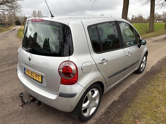 Occasion Renault Modus Dynamique 112 PK (82 kW) 2007 Grijs (metallic) MPV