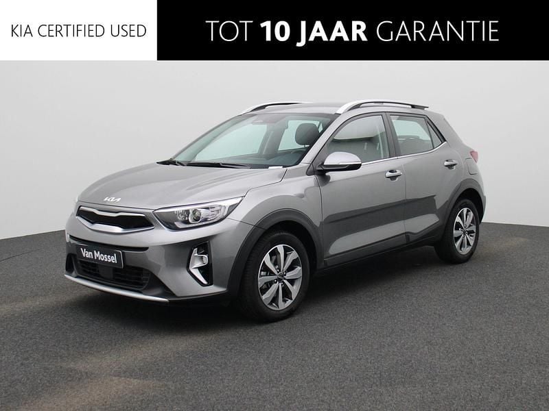 Grijs Gebruikt 2024 Kia Stonic SUV | € 25.400 (Iets duurder) - Afbeelding 1/2