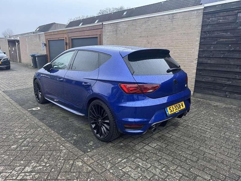 Occasion 2018 Seat Leon FR Hatchback | € 15.450 (Iets duurder) - Afbeelding 1/4