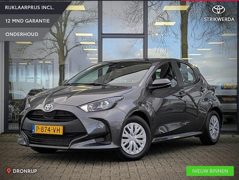 Occasion Toyota Yaris Hybrid Active 116 PK (85 kW) 2022 Grijs Hatchback