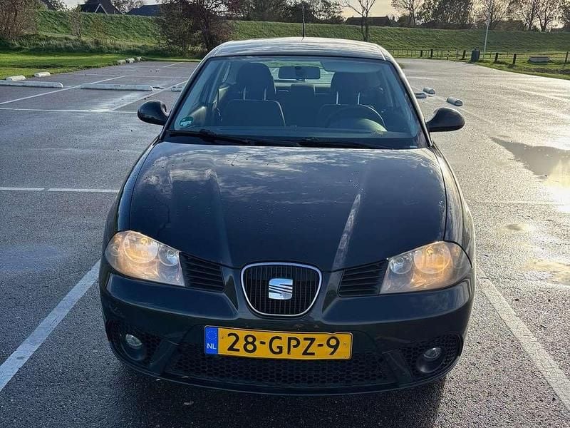 Zwart Gebruikt 2008 Seat Ibiza Hatchback | € 1.995 (Goede deal) - Afbeelding 1/4