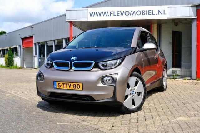 Grijs, metallic lak Gebruikt 2014 BMW i3 Hatchback | € 13.950 (Iets duurder) - Afbeelding 1/4