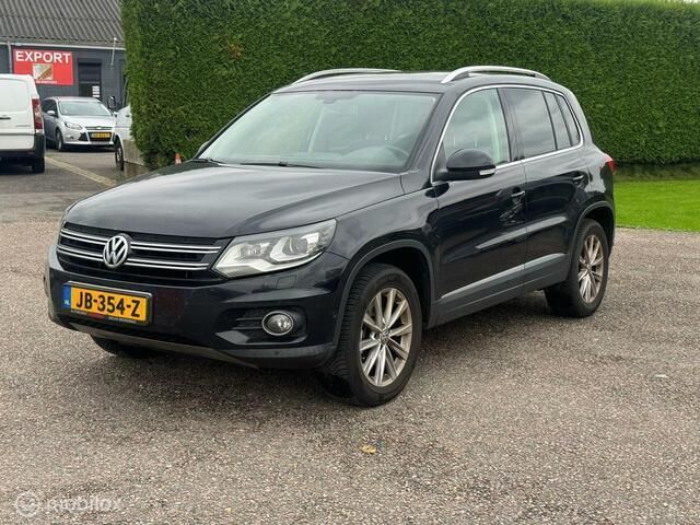 Zwart Gebruikt 2012 VW Tiguan SUV | € 7.795 (Duur) - Afbeelding 1/4
