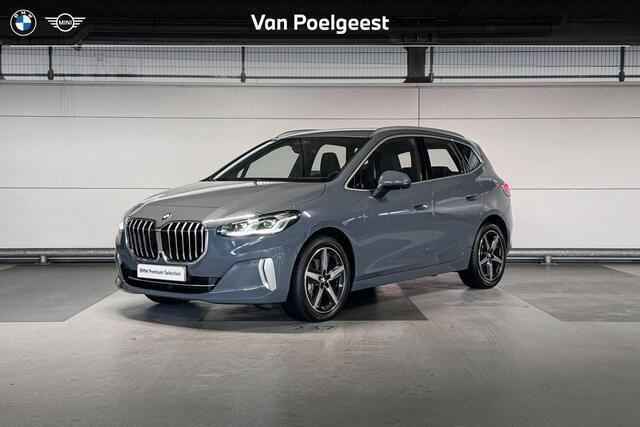 Grijs Gebruikt 2023 BMW 220 Stationwagen | € 37.900 (Eerlijke prijs) - Afbeelding 1/4