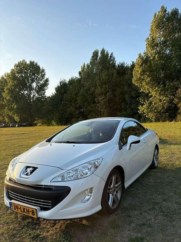 Wit Gebruikt 2010 Peugeot 308 CC Cabriolet | € 5.950 (Eerlijke prijs) - Afbeelding 1/4