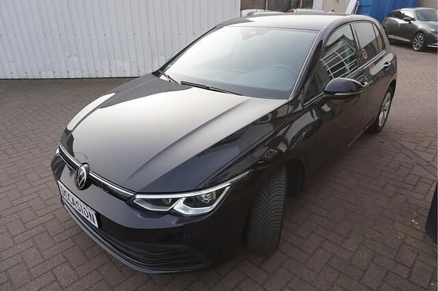Occasion VW Golf VIII Business 131 PK (96 kW) 2023 Zwart (parellak) Hatchback
