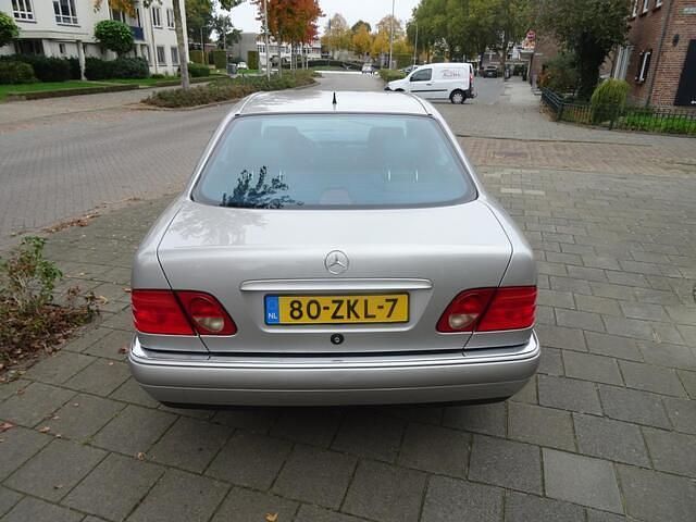 Occasion Mercedes E280 Elegance 193 PK (141 kW) 1996 Grijs Sedan