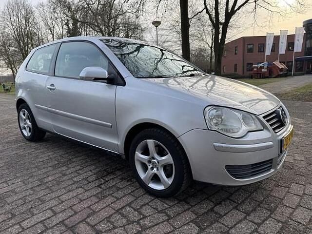 Occasion VW Polo 75 PK (55 kW) 2005 Grijs Hatchback