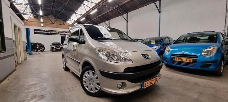 Gebruikt 2006 Peugeot 1007 Hatchback | € 2.795 (Goede deal) - Afbeelding 1/4