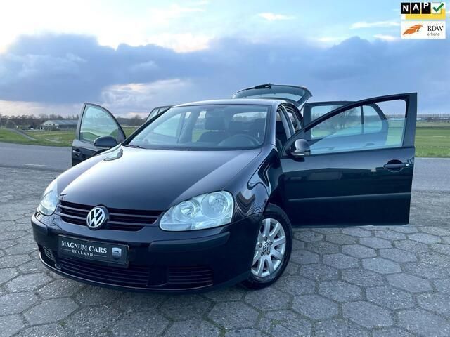 Zwart Gebruikt 2005 VW Golf IV Comfortline Hatchback | € 2.750 (Eerlijke prijs) - Afbeelding 1/4