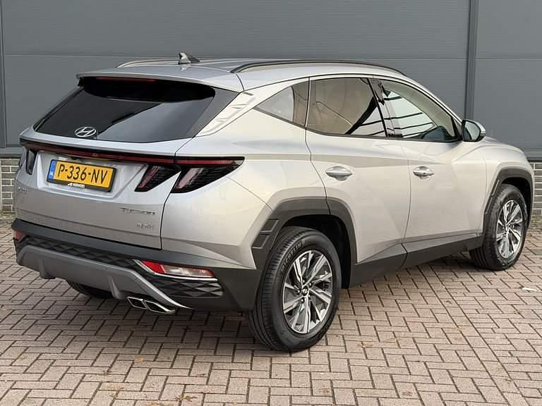 Occasion Hyundai Tucson Comfort 230 PK (169 kW) 2022 Shimmering silver metallic (r2t) SUV
