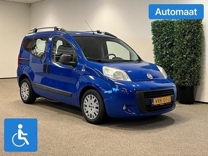 Blauw Gebruikt 2008 Fiat Qubo Trekking MPV | € 17.950 - Afbeelding 1/1