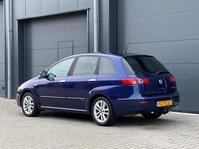 Occasion Fiat Croma Emotion 147 PK (108 kW) 2007 Blauw Hatchback