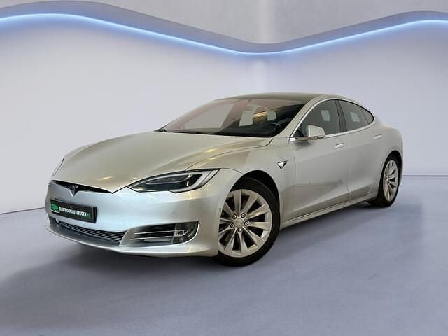 Grijs Gebruikt 2018 Tesla Model S Hatchback | € 23.944 (Goede deal) - Afbeelding 1/4
