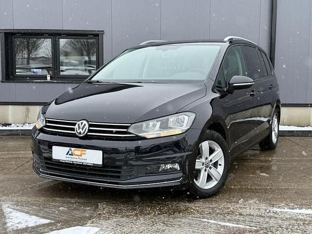 Zwart Occasion 2019 VW Touran Comfortline MPV | € 26.950 (Eerlijke prijs) - Afbeelding 1/4