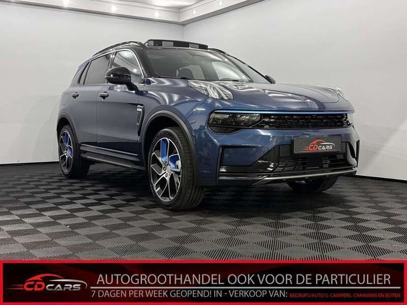 Blauw, metallic lak Nieuw 2024 Lynk & Co 01 SUV | € 34.950 (Super prijs) - Afbeelding 1/4