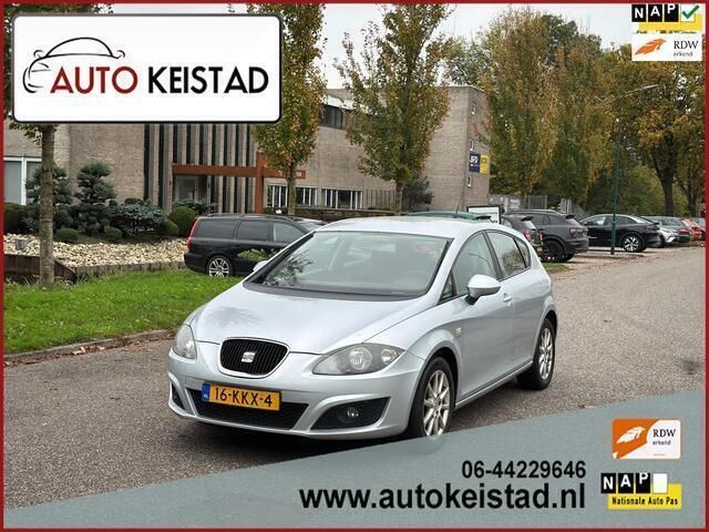 Grijs Gebruikt 2010 Seat Leon MPV | € 3.900 (Eerlijke prijs) - Afbeelding 1/4