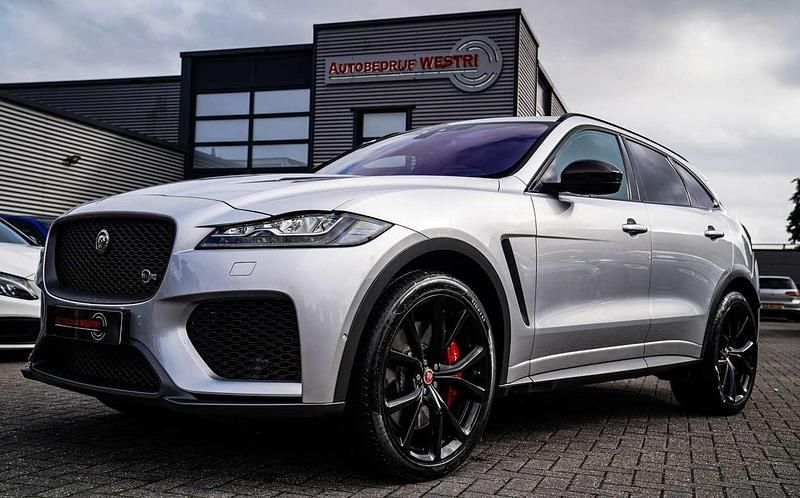 Grijs Gebruikt 2019 Jaguar F-Pace SVR SUV | € 55.995 - Afbeelding 1/4