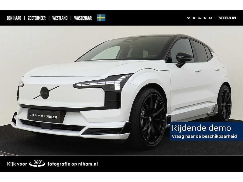 Wit Gebruikt 2024 Volvo EX30 Plus SUV | € 43.785 - Afbeelding 1/4