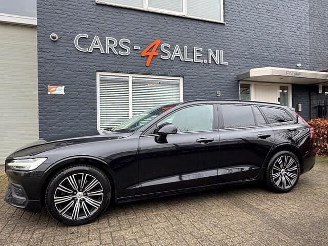 Occasion Volvo V60 163 PK (119 kW) 2022 Zwart Stationwagen