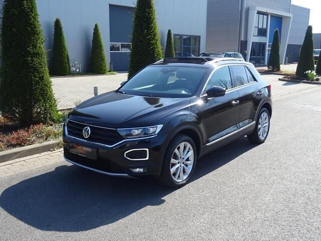 Zwart Gebruikt 2020 VW T-Roc Elegance SUV | € 27.950 (Eerlijke prijs) - Afbeelding 1/4
