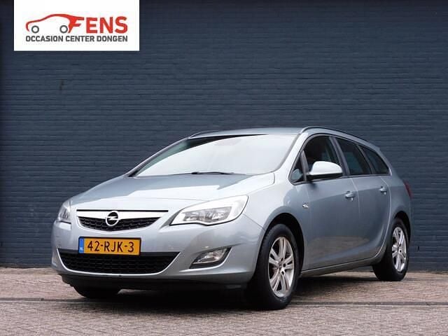 Grijs Gebruikt 2011 Opel Astra Edition Stationwagen | € 2.940 (Goede deal) - Afbeelding 1/4