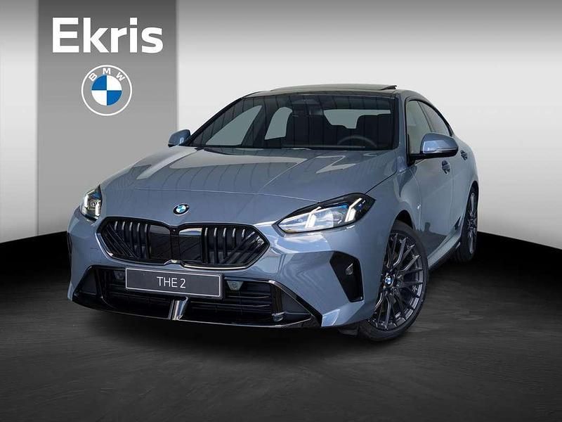Grijs Nieuw 2025 BMW 220 M Sport Coupé | € 58.983 (Eerlijke prijs) - Afbeelding 1/4