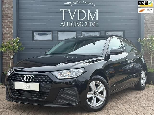 Zwart Gebruikt 2022 Audi A1 Sportback Hatchback | € 15.950 (Super prijs) - Afbeelding 1/4
