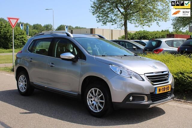 Grijs, metallic lak Occasion 2015 Peugeot 2008 Allure SUV | € 9.999 (Iets duurder) - Afbeelding 1/4