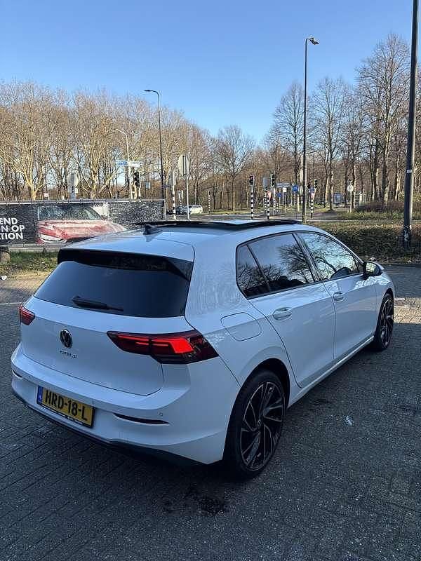 Wit Occasion 2020 VW Golf VIII Stationwagen | € 17.250 (Eerlijke prijs) - Afbeelding 1/4