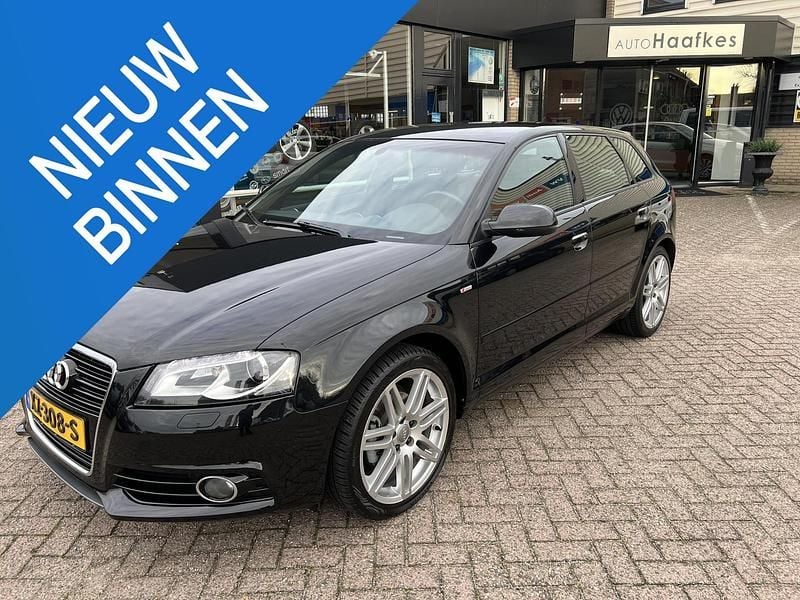 Zwart Gebruikt 2012 Audi A3 Sportback Ambition Hatchback | € 8.950 (Goede deal) - Afbeelding 1/4