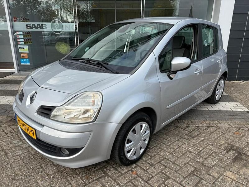 Grijs Gebruikt 2008 Renault Modus Expression MPV | € 1.950 (Eerlijke prijs) - Afbeelding 1/4
