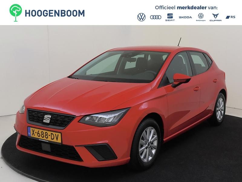 Rood Gebruikt 2023 Seat Ibiza Reference Hatchback | € 14.950 (Goede deal) - Afbeelding 1/4