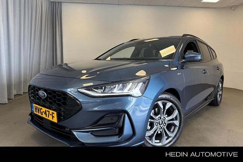 Blauw Gebruikt 2023 Ford Focus ST-Line Stationwagen | € 25.945 (Eerlijke prijs) - Afbeelding 1/2