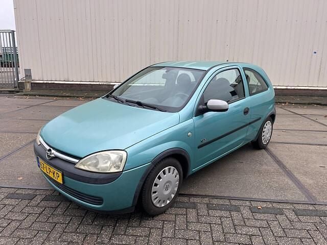 Grijs Gebruikt 2003 Opel Corsa Njoy Hatchback | € 1.199 (Eerlijke prijs) - Afbeelding 1/4