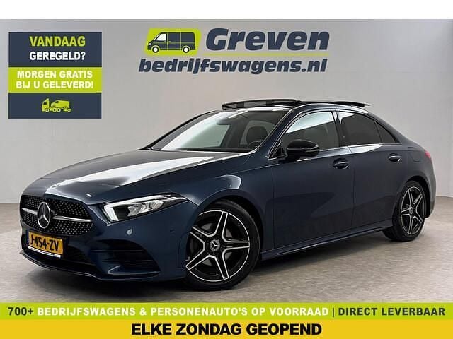Blauw Gebruikt 2020 Mercedes A180 AMG Sedan | € 25.400 (Iets duurder) - Afbeelding 1/4