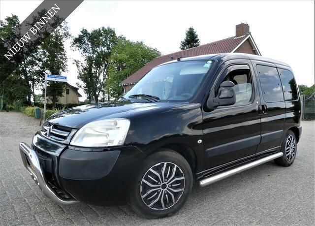 Zwart Occasion 2007 Citroën Berlingo MPV | € 2.695 (Eerlijke prijs) - Afbeelding 1/4