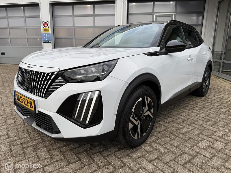 Occasion Peugeot e-2008 Avantage 114 kW (156 PK) 2025 Wit SUV