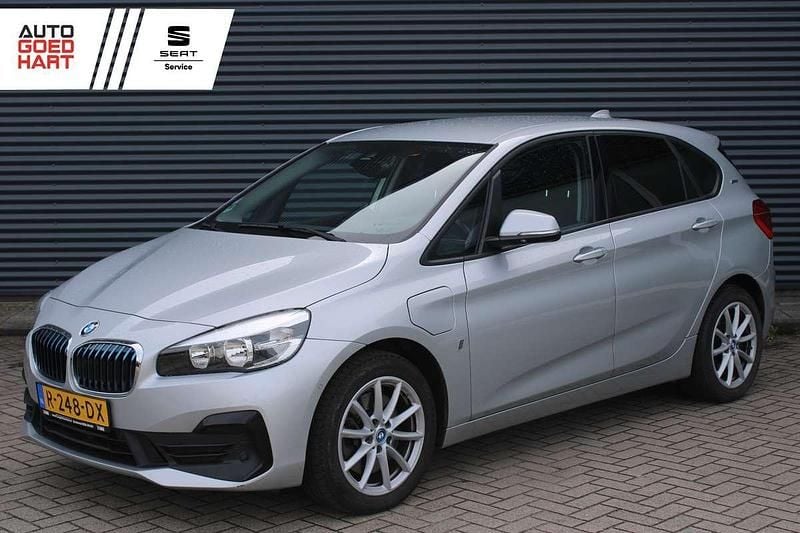 Grijs Gebruikt 2019 BMW 225 Active Tourer Executive MPV | € 16.895 (Eerlijke prijs) - Afbeelding 1/2