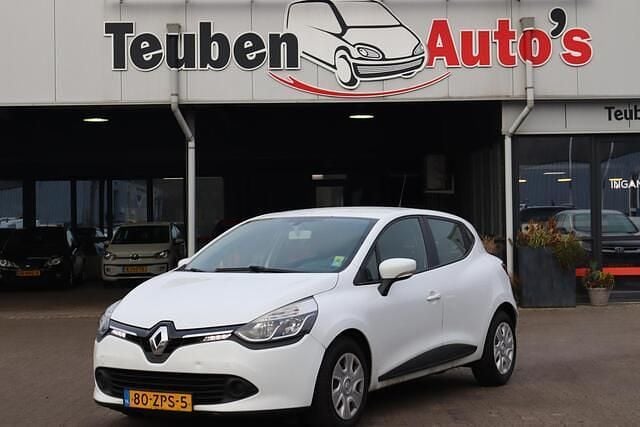 Wit Gebruikt 2013 Renault Clio IV Expression Hatchback | € 3.695 (Eerlijke prijs) - Afbeelding 1/4