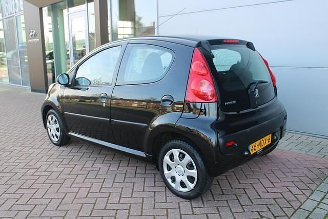 Occasion Peugeot 107 Premium 68 PK (50 kW) 2010 Zwart Hatchback