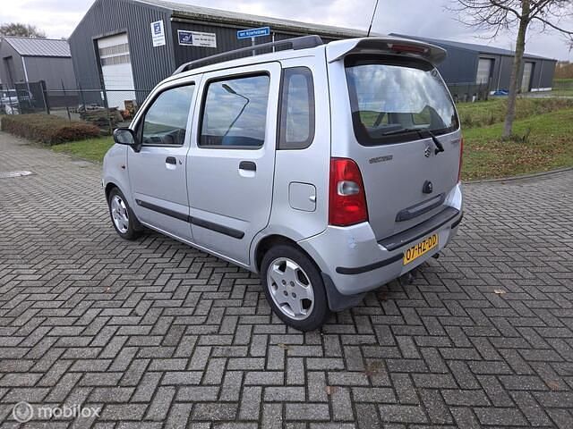 Occasion Suzuki Wagon R 76 PK (55 kW) 2002 Grijs MPV