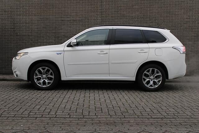 Occasion Mitsubishi Outlander Instyle 121 PK (88 kW) 2014 Wit SUV