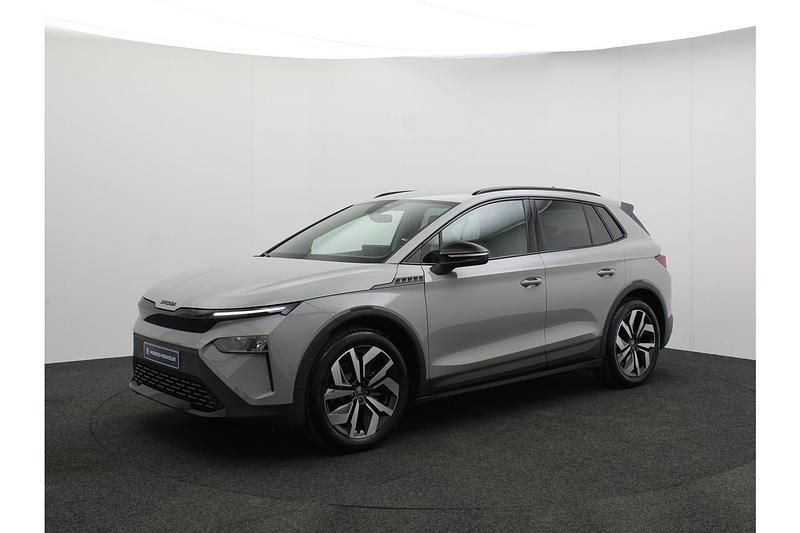 Steel grey Nieuw 2025 Skoda Elroq SportLine SUV | € 45.195 (Super prijs) - Afbeelding 1/4