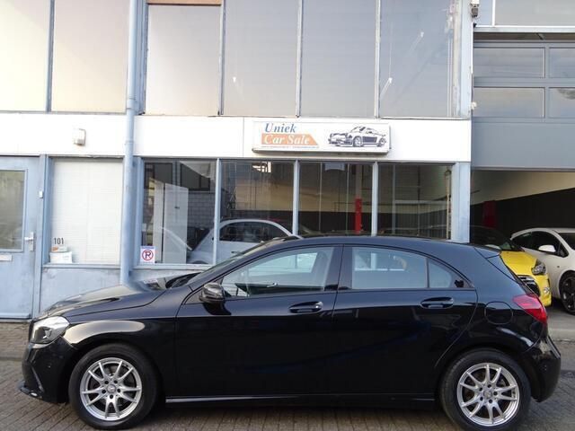 Occasion Mercedes A180 Ambition 122 PK (89 kW) 2017 Zwart Hatchback