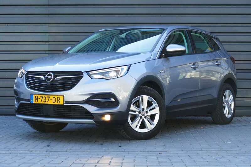 Grijs Gebruikt 2021 Opel Grandland X Elegance SUV | € 19.900 (Goede deal) - Afbeelding 1/4
