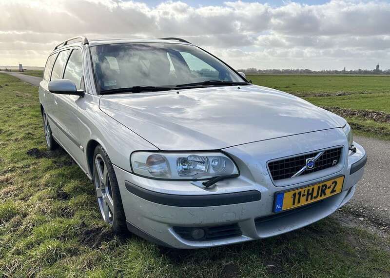 Zilver Gebruikt 2003 Volvo V70 Stationwagen | € 13.500 (Eerlijke prijs) - Afbeelding 1/4