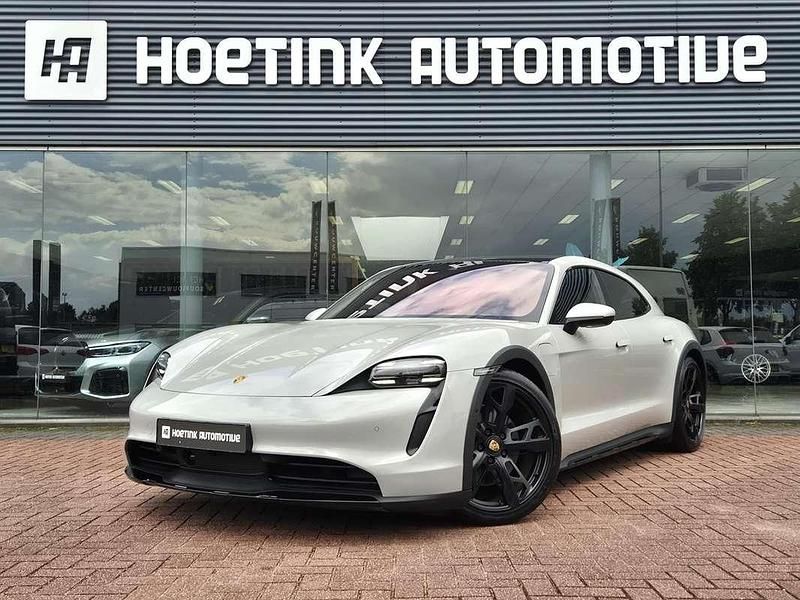 Grijs Gebruikt 2021 Porsche Taycan Cross Turismo Sedan | € 72.940 - Afbeelding 1/4